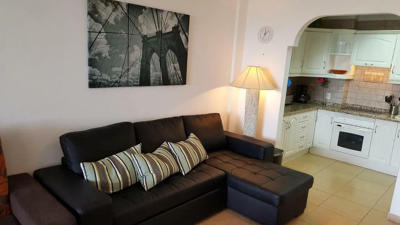 Apartment Jacaranda Close To The Beach, Sea-View, Pool, Wifi, Sat-Tv Arona